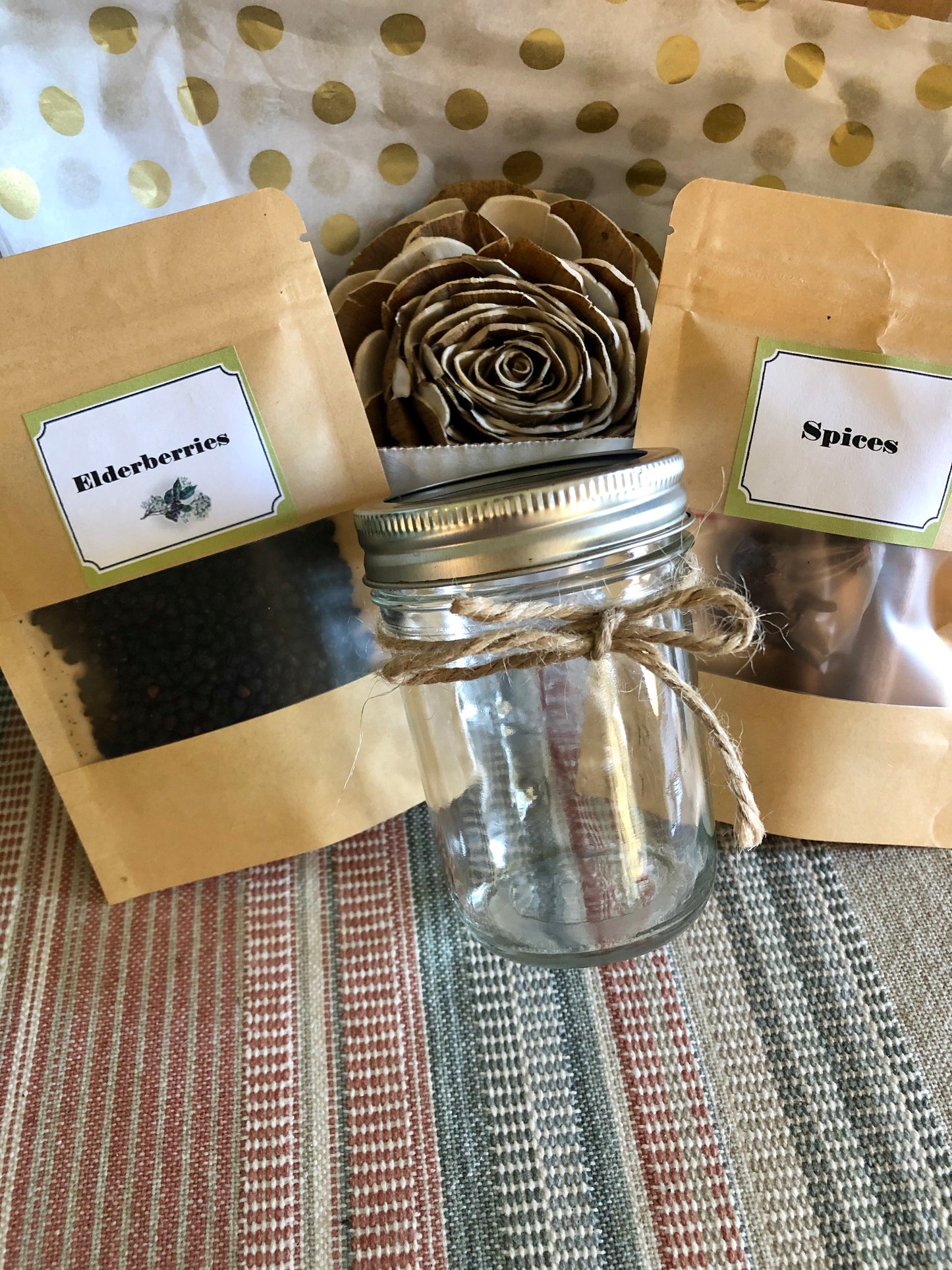 DIY Elderberry Syrup Gift Set, Organic Elderberries in mason jar, elderberry syrup, make your own elderberry syrup, homesteading, natural medicine, homeopathic medicine kit