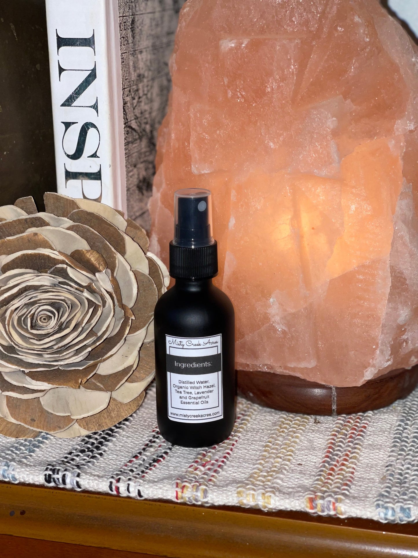 Refresh Spray for when your face needs a little spritz after sweating or even wearing face masks. All Natural Ingredients. Essential Oils, Witch Hazel, and Filtered Water. Protect your skin and prevent/heal breakouts. Comes in Glass Spray Bottle 2oz