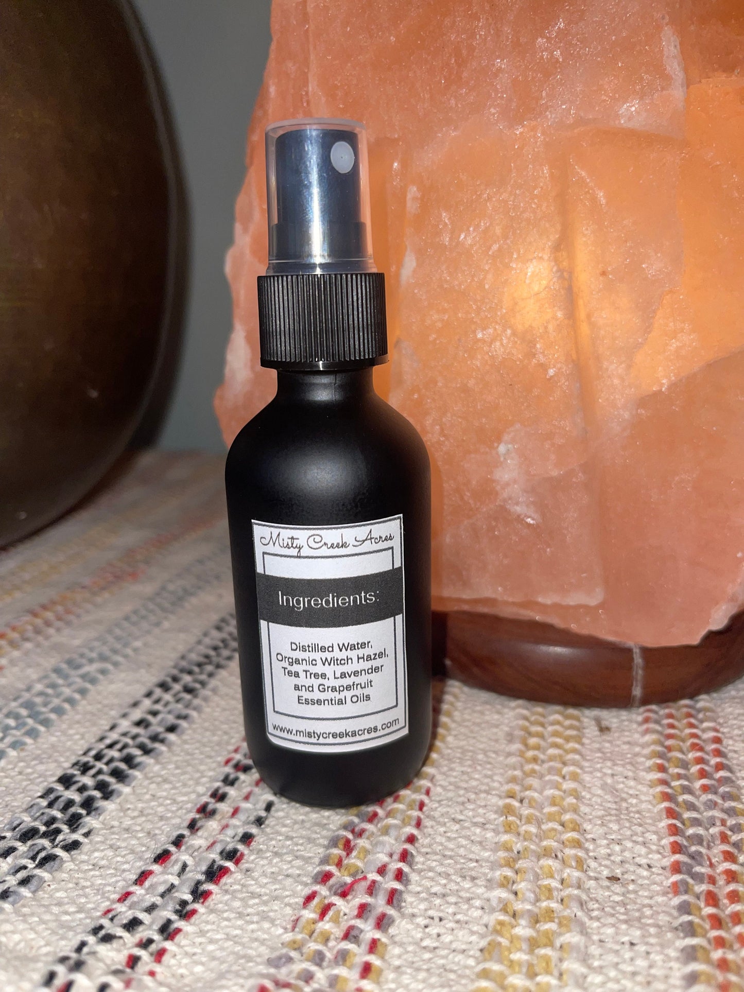 Refresh Spray for when your face needs a little spritz after sweating or even wearing face masks. All Natural Ingredients. Essential Oils, Witch Hazel, and Filtered Water. Protect your skin and prevent/heal breakouts. Comes in Glass Spray Bottle 2oz