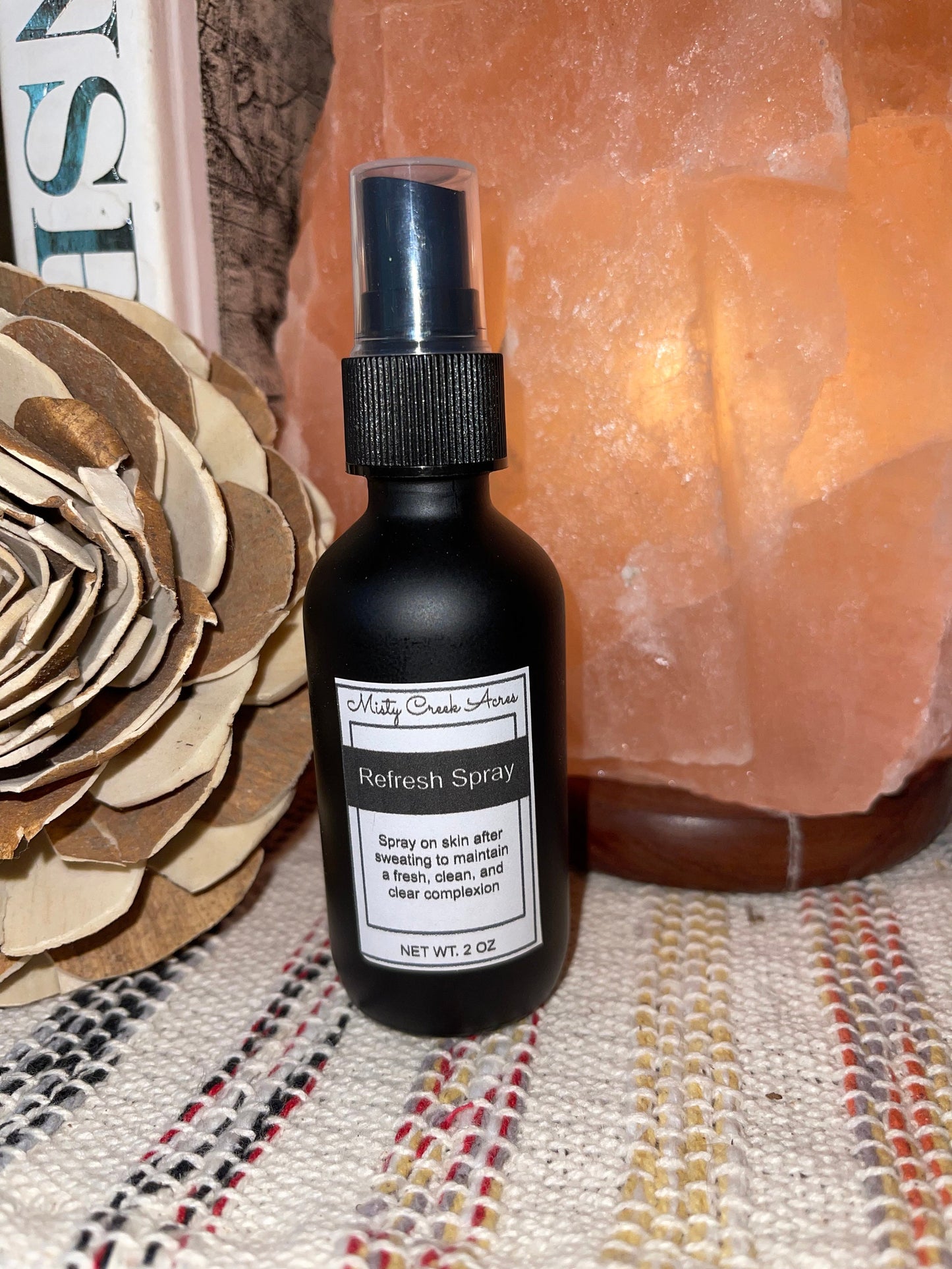 Refresh Spray for when your face needs a little spritz after sweating or even wearing face masks. All Natural Ingredients. Essential Oils, Witch Hazel, and Filtered Water. Protect your skin and prevent/heal breakouts. Comes in Glass Spray Bottle 2oz